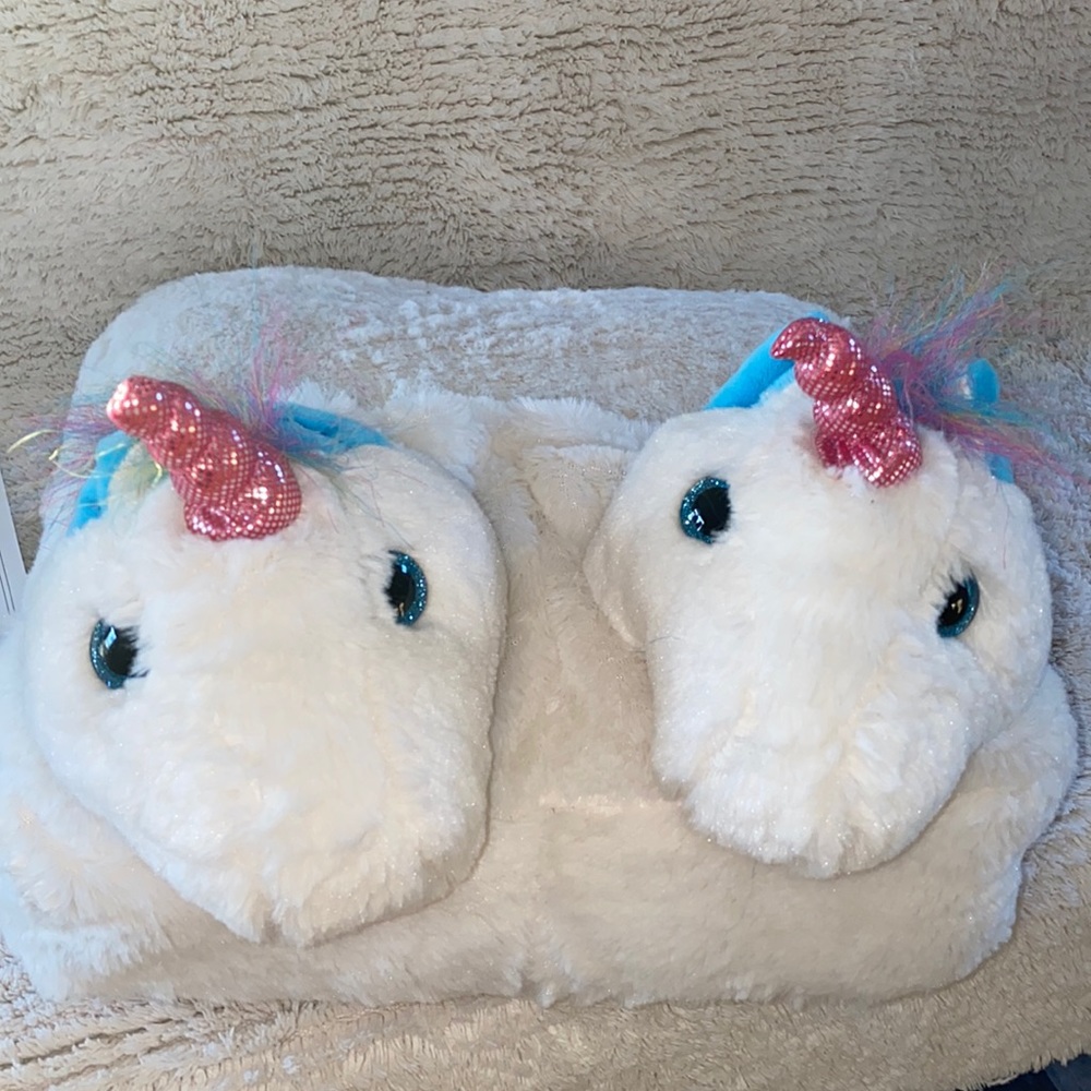 Foot Massager vibration plush Unicorns. Complete with 2 D batteries